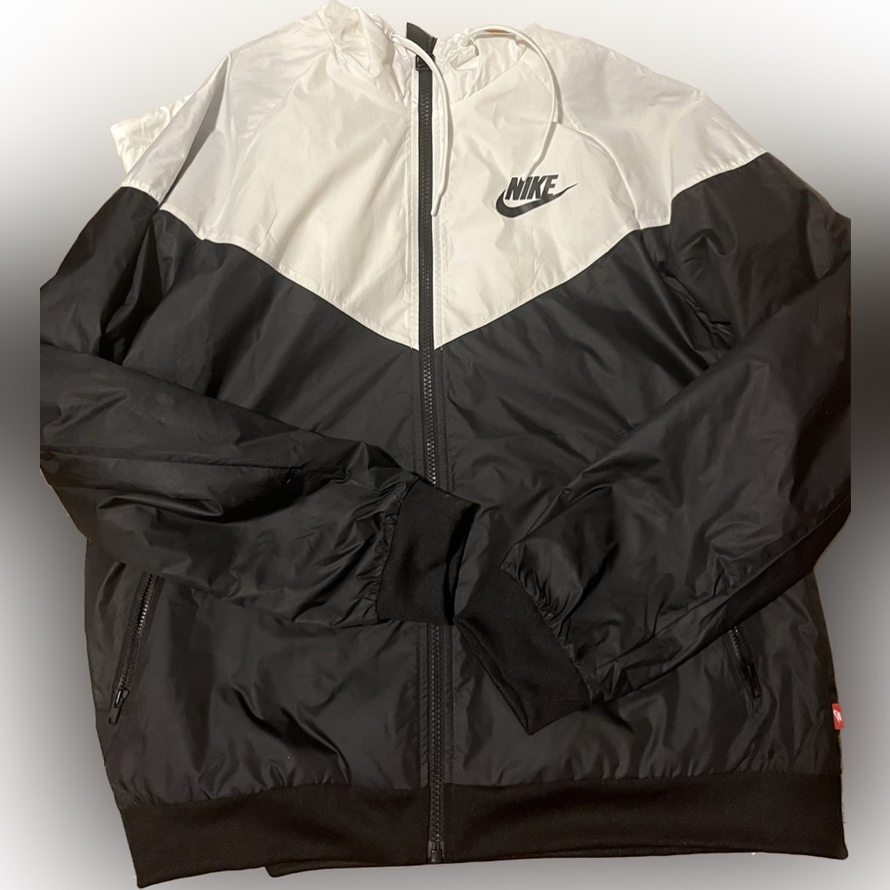 New Black & White Nike Jacket